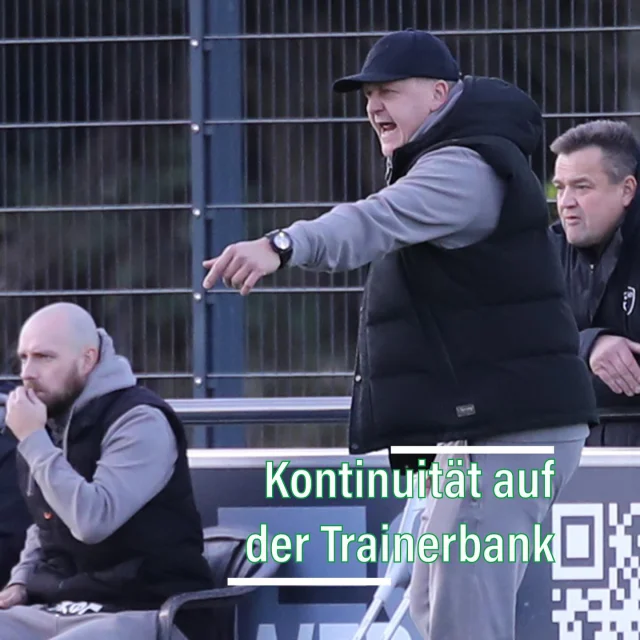 #trainer #erste #verlängerung #saison2627 #surk #suderwich

Wir sehen derzeit keinen Grund, etwas auf der Trainerposition zu ändern – und so werden wir auch in der Saison 2026/27 mit Christoph Meyer als Trainer unserer Ersten weitermachen 🔥💚🤍

„Stoffel“ geht damit in seine sechste Saison als Trainer, nachdem er unsere Jungs Anfang 2020 übernommen hat 🙋‍♂️ Im kommenden Sommer ist er dann bereits seit 34 Jahren als Spieler und Trainer für unseren Verein aktiv 💪

Sportlich läuft es ebenfalls: Nach den ersten 15 Spielen steht unsere Erste auf Platz 2 der Kreisliga A2 und zählt definitiv zu den positiven Überraschungen der Saison 🙏
Mal schauen, was die Rückrunde noch bringt 😉

Auch Dustin Augustin wird Stoffel weiterhin als Co-Trainer zur Seite stehen. „Auge“ musste seine aktive Laufbahn leider verletzungsbedingt beenden und geht nun in seine zweite Saison als Co-Trainer.
Zusätzlich übernimmt Auge in der Rückrunde unsere A1 und wird alles daransetzen, mit den Jungs doch noch den Klassenerhalt zu schaffen 🍀

Offen ist aktuell noch das Traineramt der Zweiten für die kommende Saison 🤔
„Kacki“ und „Schmiddi“ haben bereits angekündigt, zurück zur Dritten zu gehen. Das Team um unseren sportlichen Leiter Marco Meyer prüft derzeit verschiedene Alternativen 👍

Wir bedanken uns bei Euch allen für euren bisherigen Einsatz für Surk 💚🤍 und wünschen Euch weiterhin alles Gute 🍀💪

#wirsindsurk #wirhaltenzusammen #teamgeist