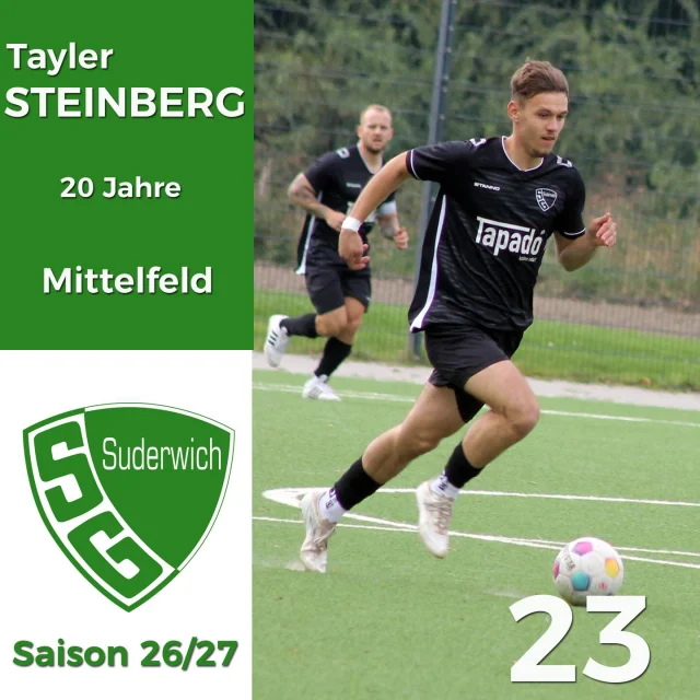 #erste #saison2627 #kader #mittelfeld #neueHeimat

Weiter geht’s im Mittelfeld mit jungem Blut 💚🤍
Tayler kam „erst“ im Sommer 2022 vom FC/JS, fühlte sich in Surk aber sofort mehr als heimisch 💪

In seinem ersten Jahr gehörte @tayler45_ direkt zur Bezirksliga-Aufstiegsmannschaft der A-Junioren. Auch in der darauffolgenden Meister-Saison in der Bezirksliga fehlte Tayler lediglich in einem Spiel 👌

Zur Saison 24/25 wagte er dann den Sprung in die Erste und erhielt von Beginn an das Vertrauen des Trainerteams 🤝 Sein Debüt am 1. Spieltag bei @svborussiaahsen ging zwar mit 1:4 verloren, dennoch sammelte Tayler in seiner ersten Saison wertvolle Erfahrungen. Verletzungsbedingt verpasste er jedoch große Teile der Rückrunde und kam insgesamt auf 14 Einsätze ⚽️

In dieser Saison meldete er sich topfit zurück, spielte eine bärenstarke Hinrunde und verpasste bis zur Winterpause nur ein einziges Spiel 🙏 Leider wurde er erneut durch eine Verletzung ausgebremst und wartet aktuell noch auf seinen ersten Einsatz in der Rückrunde 🍀

Wir hoffen, dass Tayler schnell wieder auf den Platz zurückkehrt und die Mannschaft im Endspurt unterstützen kann! Surk ist für ihn längst mehr als nur ein Verein – es ist zur zweiten Heimat geworden 💚🤍

„Surk ist einfach Familie. Ich kenne inzwischen den ganzen Verein, obwohl ich erst 3 1/2 Jahre hier bin 💚🤍 Ich habe mich schon in der A1 vom ersten Tag an wohlgefühlt, hatte dort zwei tolle Jahre mit zwei Aufstiegen 🏆 und wurde danach auch in der Ersten super aufgenommen. Hier passt einfach alles und ich habe gar keinen Gedanken, Surk nochmal zu verlassen 💪“

Auch sportlich sieht Tayler noch viel Potenzial in der Mannschaft:
„Ich habe mit vielen Jungs schon in der Jugend zusammengespielt und bin überzeugt, dass wir mit diesem Team auch in der Bezirksliga spielen können – und das werden wir in den nächsten 1–2 Jahren auch schaffen 🔥🤝“

Jetzt gilt für Tayler erstmal: schnell wieder fit werden, um der Mannschaft helfen zu können. Und dann hoffentlich mit seinen Toren seinen Teil zum großen Ziel beitragen – dem Aufstieg 🍀

Wir drücken dir dafür alle Daumen 💚🤍🙏